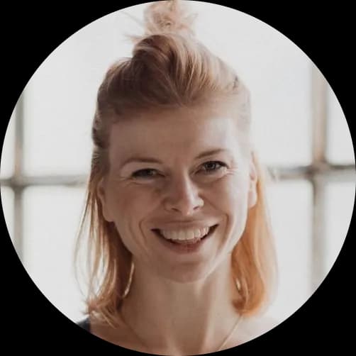 Teresa - Dueña de centro de yoga