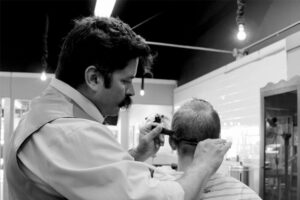 ¿Cómo un software de barbería mejora la comunicación con tus clientes?