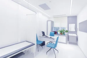 Cómo Digitalizar una Clínica Pequeña: Guía Práctica sin Presupuesto de Hospital