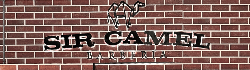 Sir Camel Barbería La Florida banner