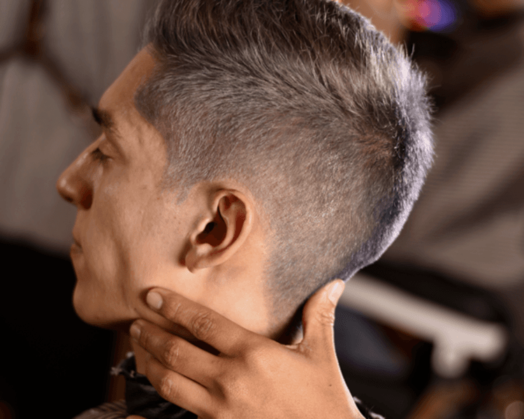 Color Completo + Corte de cabello.