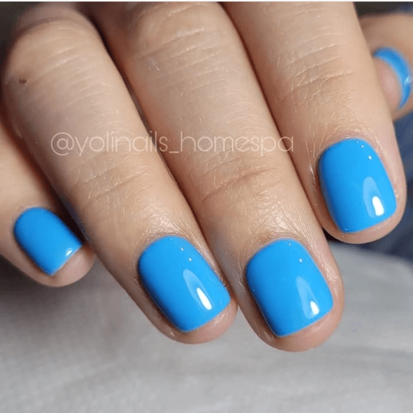 Manicure y Esmaltado Permanente (1 o más colores) + Regalo efectos