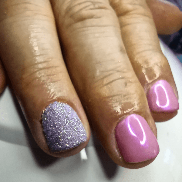 Manicure con esmalte semipermanente