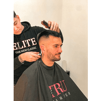 Barbería de Joan Benavidez logo