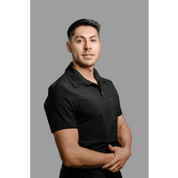 Cosmetología y estética integral  Cristian Valencia logo