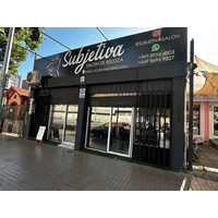 Subjetiva salón de belleza spa  logo