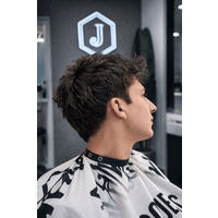 JLBarberStudio logo