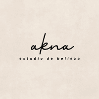 AKNA ESTUDIO DE BELLEZA logo