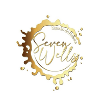 Seven wells estudio de belleza y barberia logo