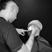 Santiago Castro | Barbero Profesional logo