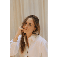 Dra. Fernanda Martínez Saharopulos (Dermatología y Tricología) logo