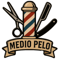 Barbería MEDIO PELO logo