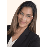  Yusseth Vasquez Studios logo