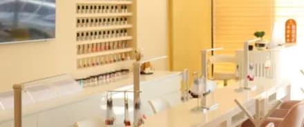 Couche Nail Bar interior