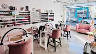 SALON CECILIA CUELLO interior