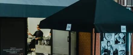 Mr. Rollins Barber Manuel Montt interior