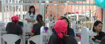 FREENAILS SPA DE UÑAS, CEJAS Y PESTAÑAS interior