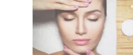 VINTAGE Nails & Beauty interior