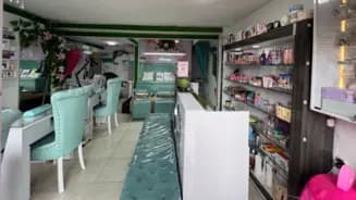 Three Cosmetics interior