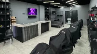 Leafar Premium Cuts | The Park interior