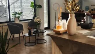 PAZ BEAUTY STUDIO interior