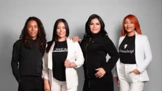 Caprichos Salon interior