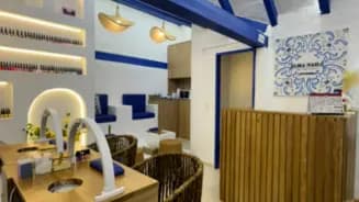 Local Cedritos interior