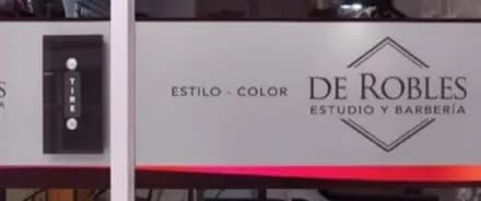 De Robles Estudio y Barberia interior