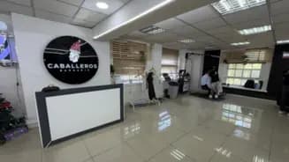 Caballeros Barbería Oficial interior