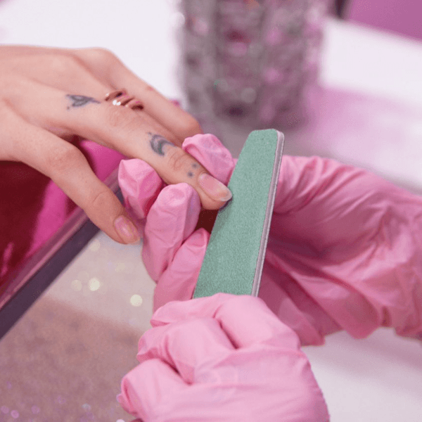 Retirado de acrilico/gel para volver a construir