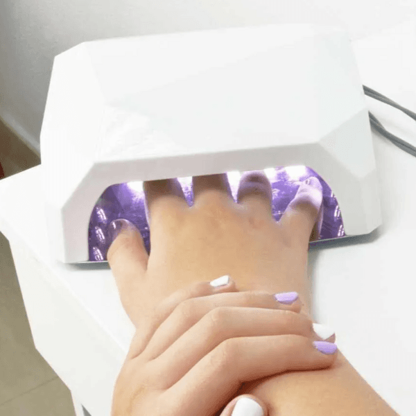 Esmaltado Permanente en Manos