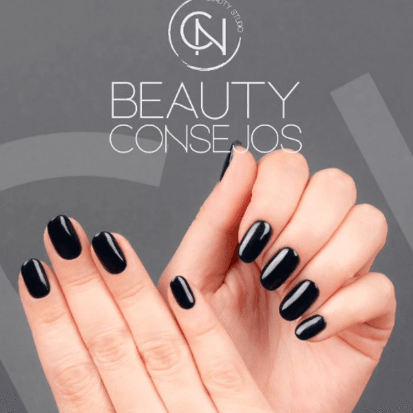 Retirado Esmaltado y Manicura Semipermanente