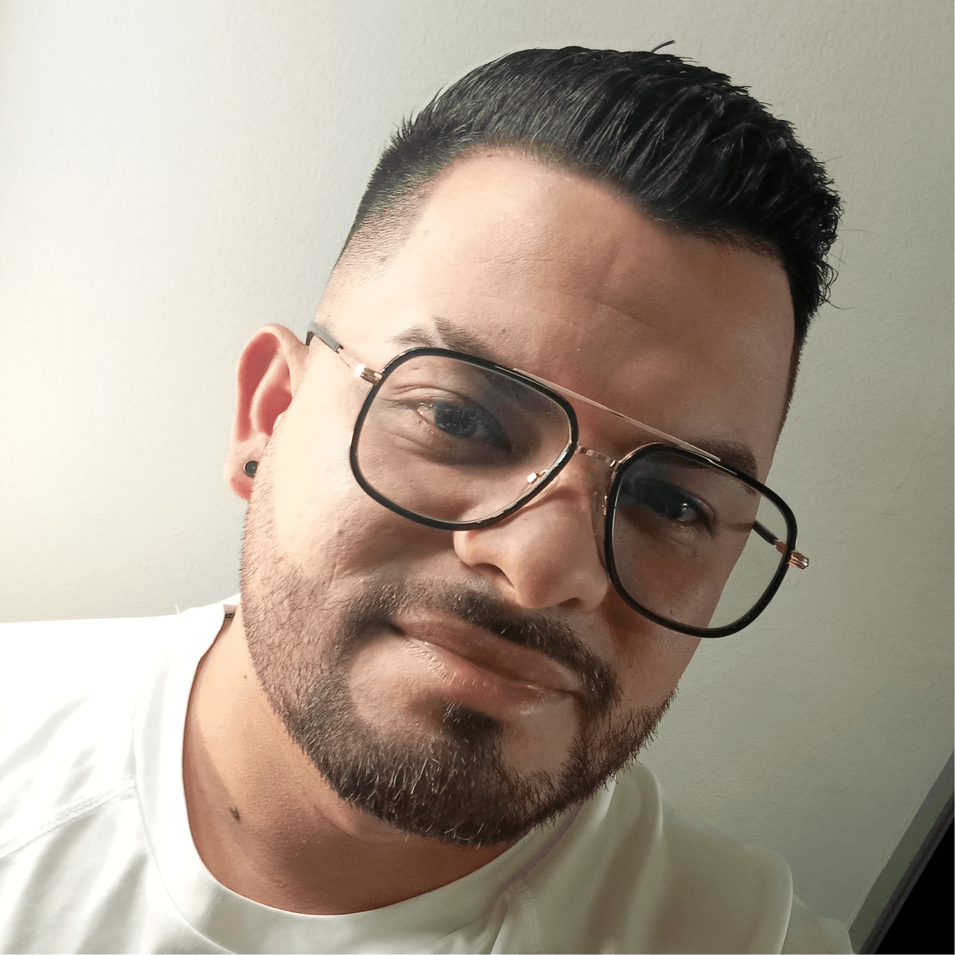 Alexis Ontiveros photo