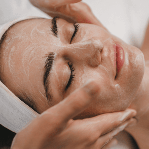 Limpieza Facial Profunda ( higienización, extracción de comedones, hidratación, nutrición)