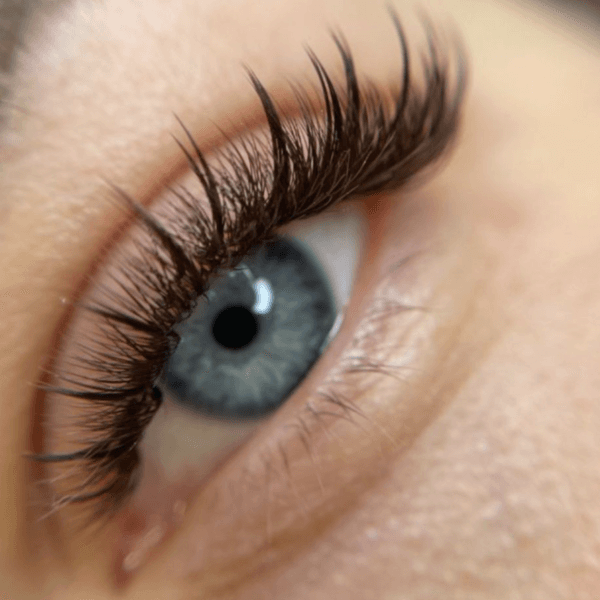 Extensiones de pestañas efecto Wispy