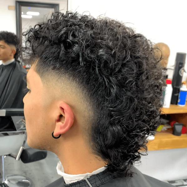 ONDULACION PERMANENTE MOHICANO MAS CORTE DE CABELLO