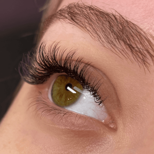 💄 Clásicas o efecto natural con Kellys