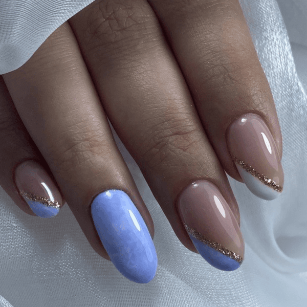 Manicure permanente con limpieza profunda + retiro de esmaltado anterior realizado en nuestro salón