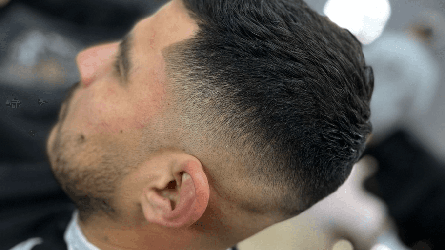 Carlos Escalona interior