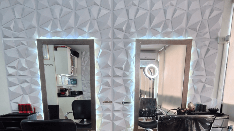 Nat Hair Artist interior