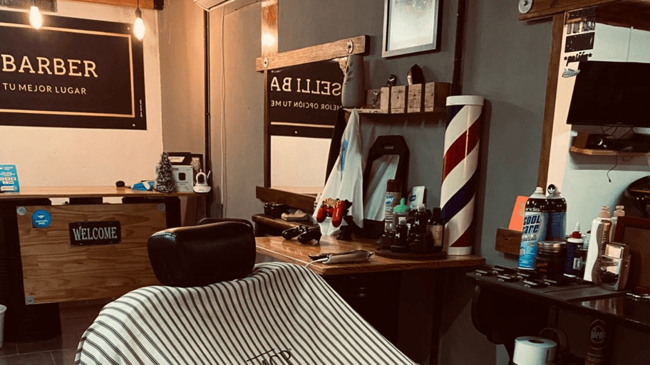 Caselli barber interior