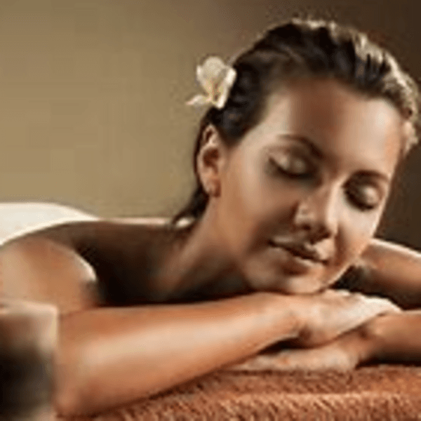 Masaje especial PARA ELLAS / FOR HER