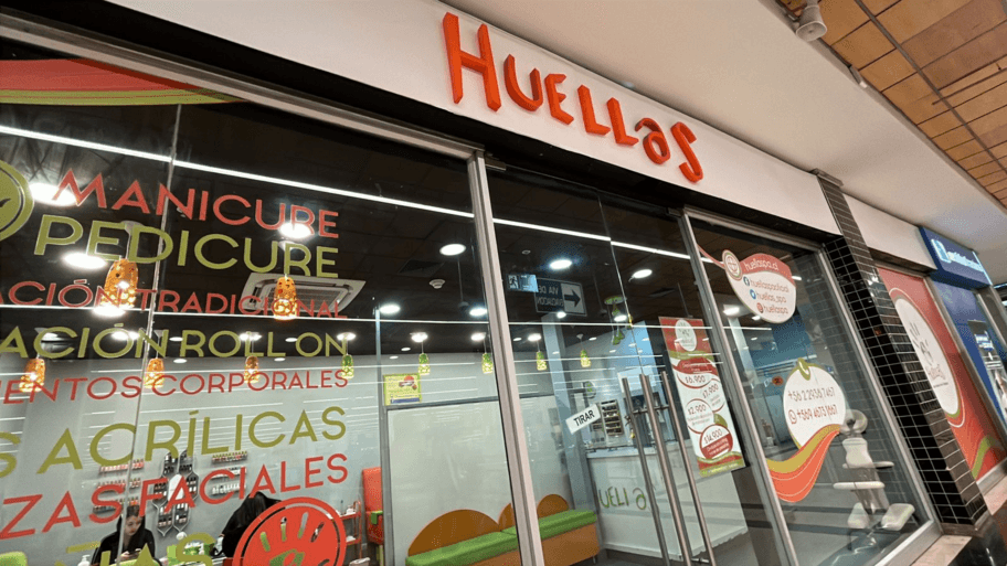 Huellas interior