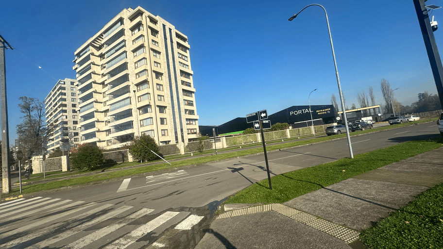 Menta Nails & Spa interior