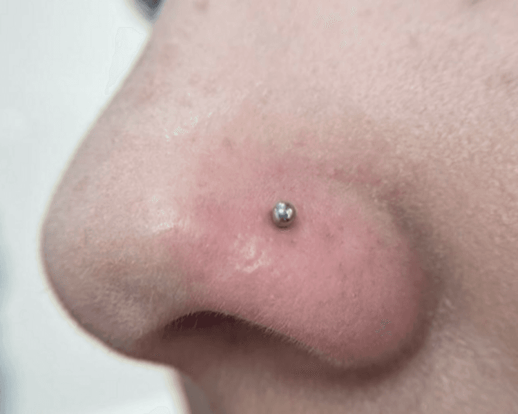 Nostril Piercing ( Nariz )