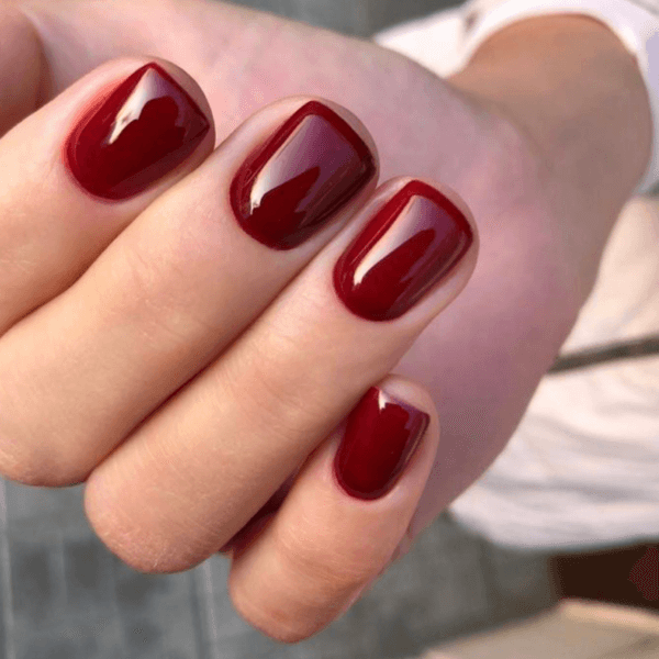 Esmaltado Tradicional en Manos