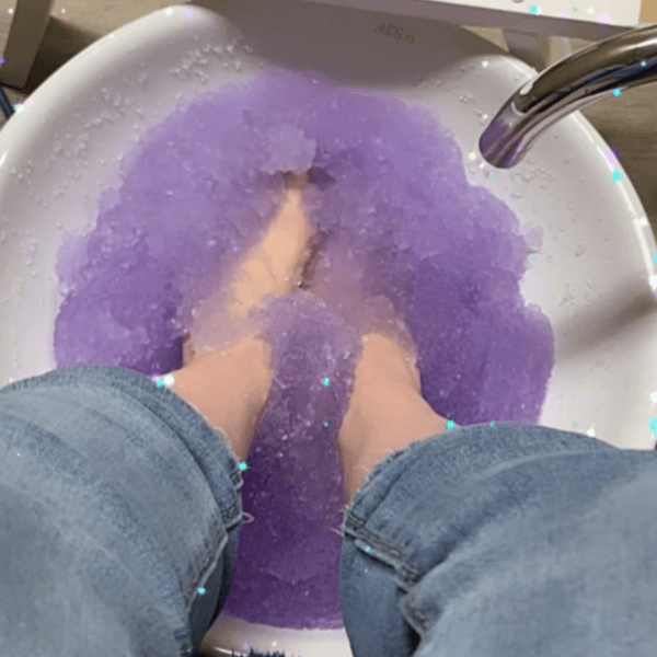 Pedicura Permanente + terapia de Jelly Spa