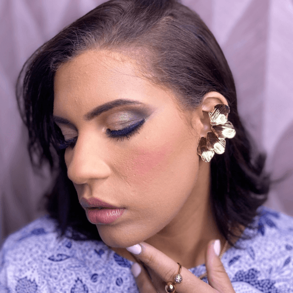 Maquillaje profesional sin pestañas