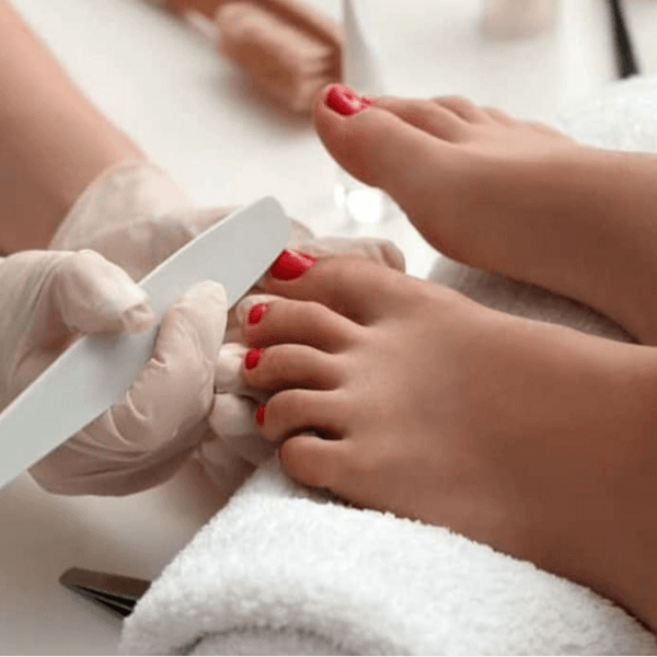 PEDICURA SPA CON GEL