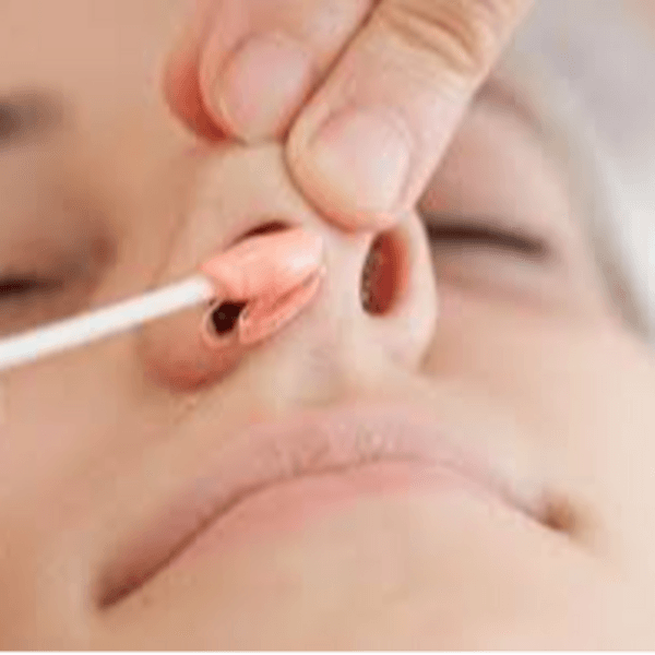 Depilación con cera de nariz